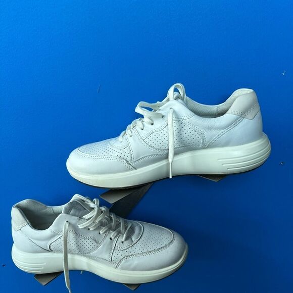 ECCO Women's Soft 7 Leather Sneaker Shoe Size 8 - Picture 2 of 6